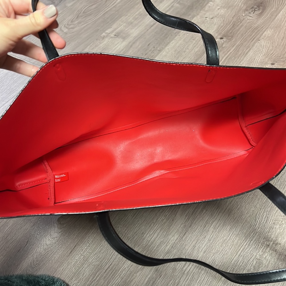 Victoria’s Secret leather purse - Picture 2 of 3